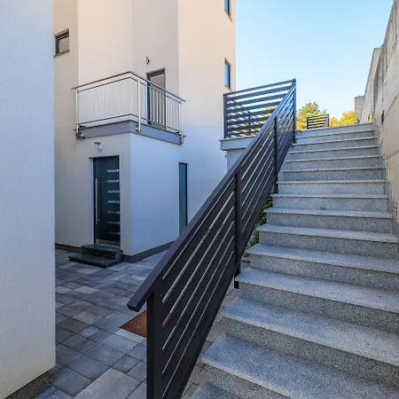 Apartment Faszinierendes Mit Grillbereich, Meerblick, Parkplatz, Waschmaschine Crikvenica