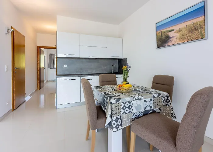 Faszinierendes Mit Grillbereich, Meerblick, Parkplatz, Waschmaschine * Crikvenica