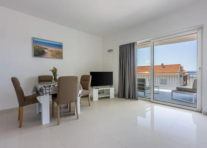 Faszinierendes Mit Grillbereich, Meerblick, Parkplatz, Waschmaschine Crikvenica
