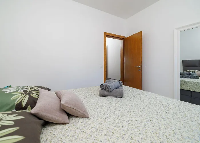 Faszinierendes Mit Grillbereich, Meerblick, Parkplatz, Waschmaschine * Crikvenica