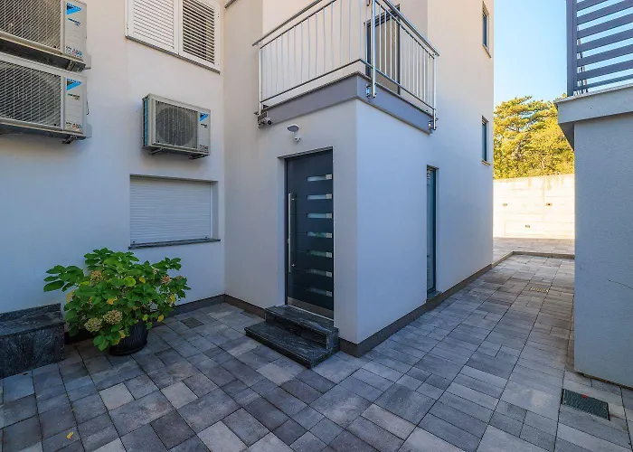 Faszinierendes Mit Grillbereich, Meerblick, Parkplatz, Waschmaschine Crikvenica